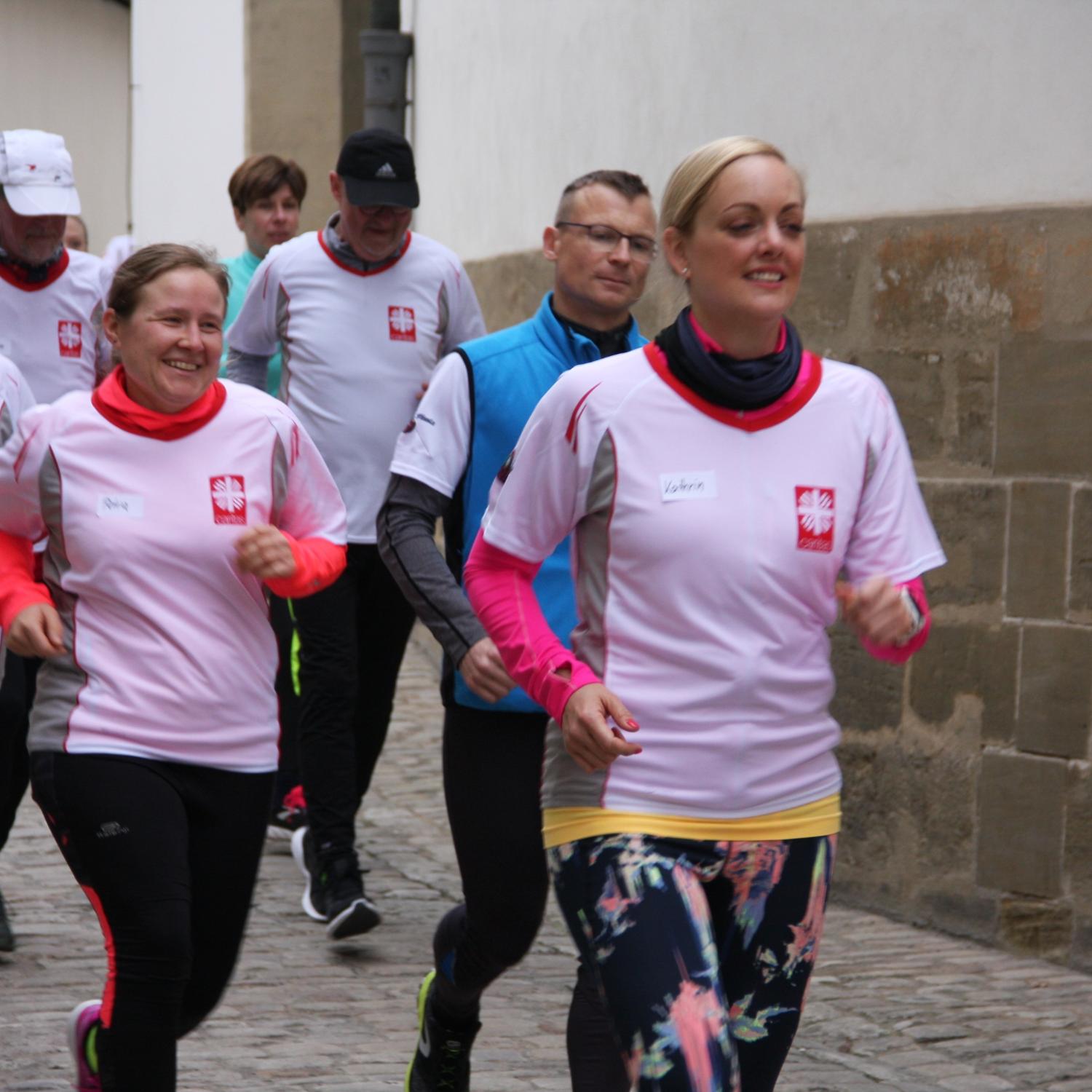 Weltkulturerbelauf 2019: Team Caritas beim Erzbischof